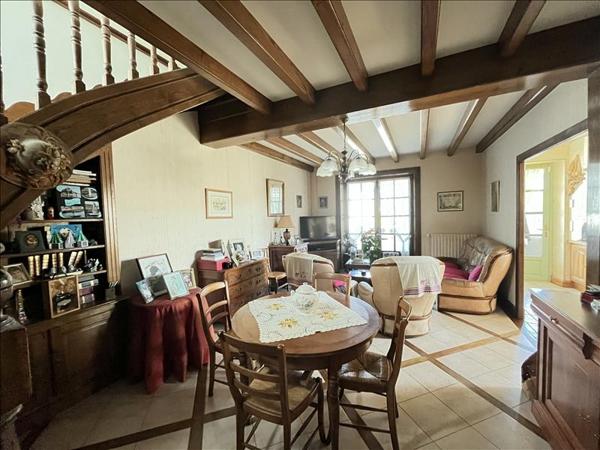 Maison à vendre |  Châteaubernard |  4 pièces | 110 m²