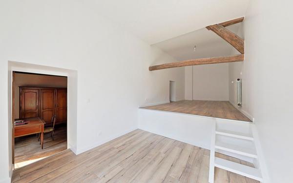 Maison à vendre    5 pièces • 155 m2 Dampmart