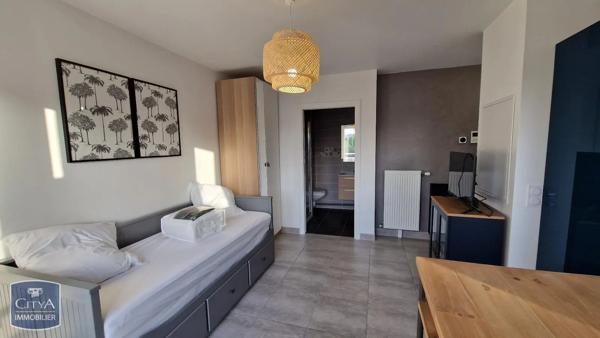 Appartement à louer 1 pièce 23.5m² Chilly-Mazarin (91380)