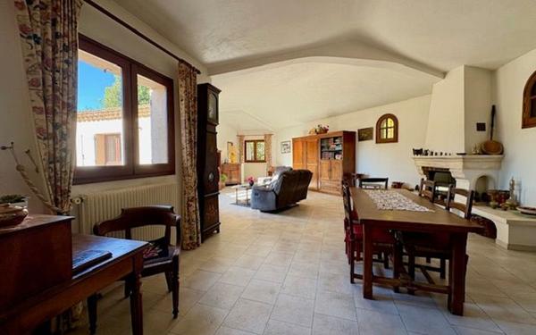 Maison à vendre    5 pièces •  La Colle-sur-Loup