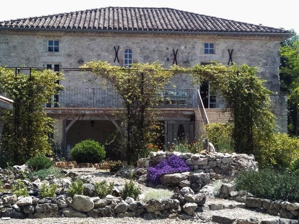 Valeilles (82150) Magnifique ensemble immobilier XVIIIème avec vue panoramique