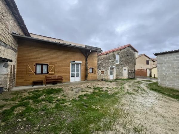 Maison à vendre 56 000 € Villefagnan 3 p 120 m² DPE