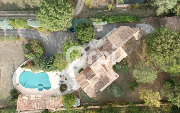 Maison à vendre    6 pièces •  Callian