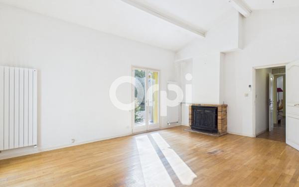 Maison à vendre    6 pièces •  Callian