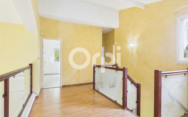 Maison à vendre    6 pièces •  Callian