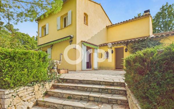 Maison à vendre    6 pièces •  Callian