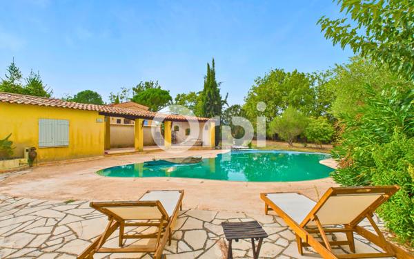 Maison à vendre    6 pièces •  Callian