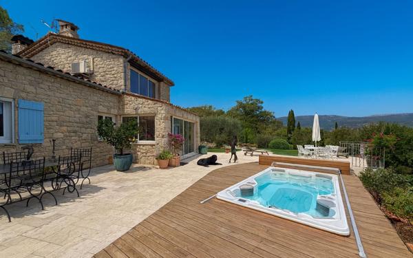 Maison à vendre    4 pièces •  Fayence