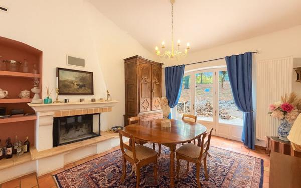 Maison à vendre    4 pièces •  Fayence