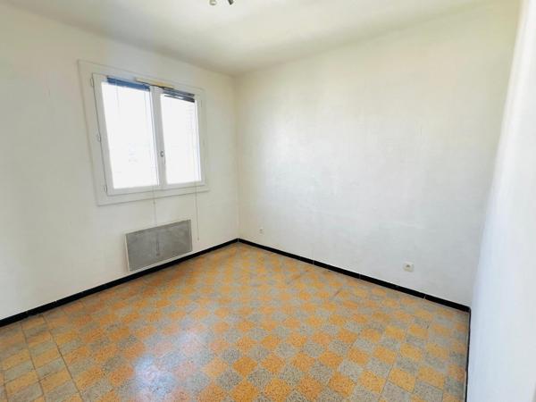 Appartement T4 avec cave et belle vue mer