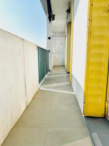 Appartement T4 avec cave et belle vue mer