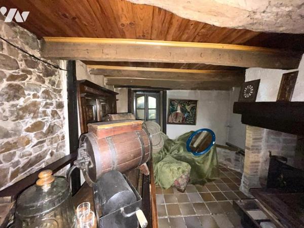 A VENDRE - SAINT-JEAN-DE-BOISEAU - En village - Maison d'env 82.99m² (111.23m² utile) sur 308 m² 