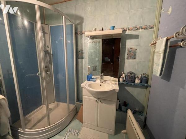 A VENDRE - SAINT-JEAN-DE-BOISEAU - En village - Maison d'env 82.99m² (111.23m² utile) sur 308 m² 