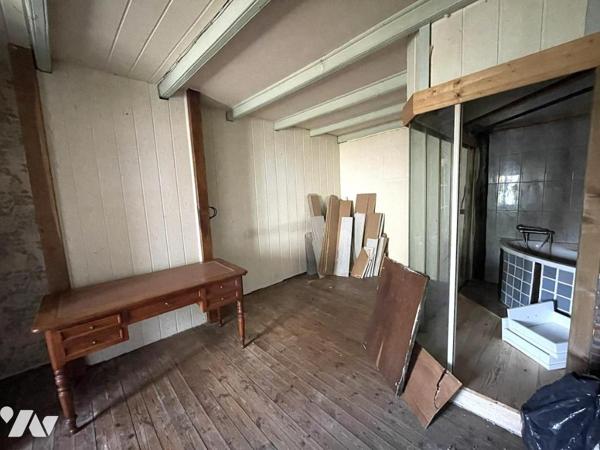 A VENDRE - SAINT-JEAN-DE-BOISEAU - En village - Maison d'env 82.99m² (111.23m² utile) sur 308 m² 