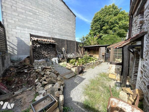 A VENDRE - SAINT-JEAN-DE-BOISEAU - En village - Maison d'env 82.99m² (111.23m² utile) sur 308 m² 