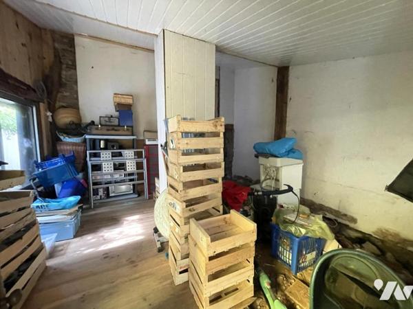 A VENDRE - SAINT-JEAN-DE-BOISEAU - En village - Maison d'env 82.99m² (111.23m² utile) sur 308 m² 
