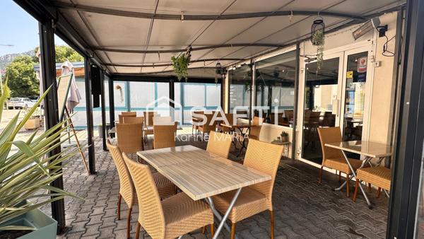 13400 - AUBAGNE - Quartier d'affaires AGORA - Restaurant avec terrasse