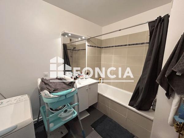 Location Appartement 3 pièces 65.3 m² - 14, 16, 18 RUE DU HAUT ROCHER Angers 49100