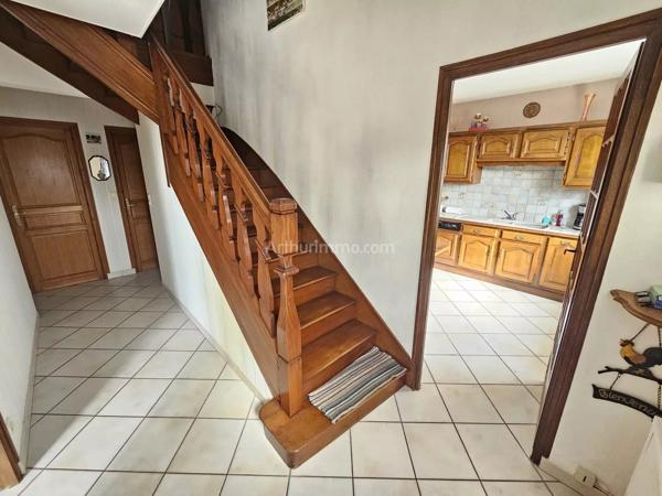 Vente                                                      Maison
                        
                     5 pièces                      111 m2                     à Saint-Péver