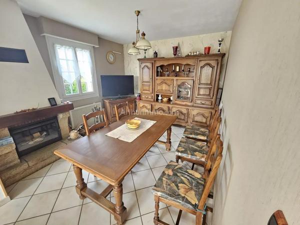 Vente                                                      Maison
                        
                     5 pièces                      111 m2                     à Saint-Péver