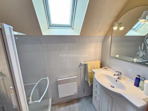 Vente                                                      Maison
                        
                     5 pièces                      111 m2                     à Saint-Péver
