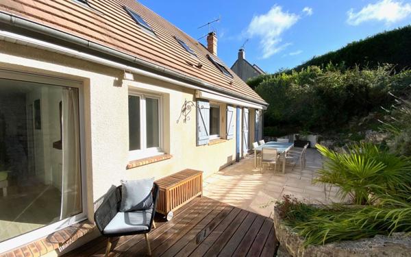 Maison à vendre    4 pièces • 137 m2 Mézières-sur-Seine