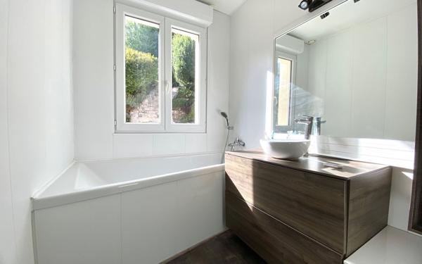 Maison à vendre    4 pièces • 137 m2 Mézières-sur-Seine