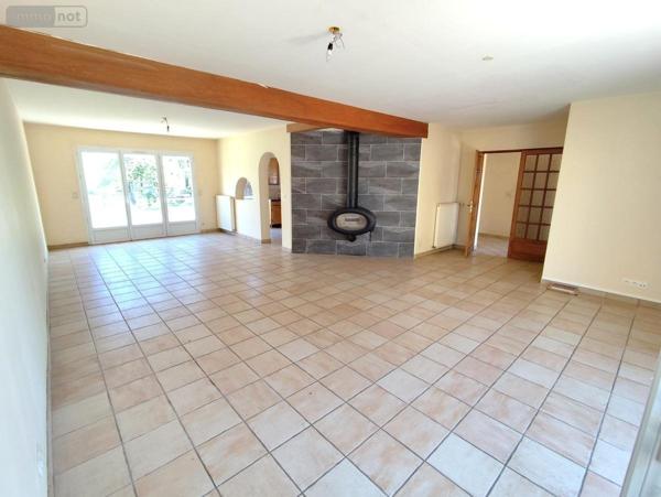 Maison à vendre à Saint-Saturnin-sur-Loire dans le Maine-et-Loire (49320), ref : 49005-1365