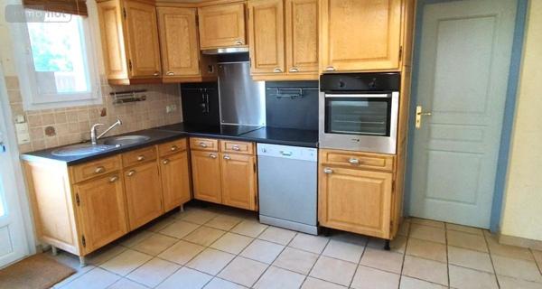 Maison à vendre à Saint-Saturnin-sur-Loire dans le Maine-et-Loire (49320), ref : 49005-1365