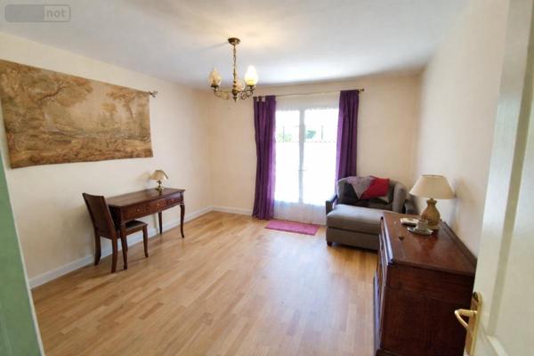 Maison à vendre à Saint-Saturnin-sur-Loire dans le Maine-et-Loire (49320), ref : 49005-1365