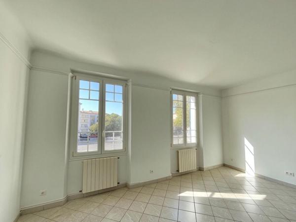Maison de Charme Art-Déco et ses dépendances avec jardin et terrasse - Toulon (83200)