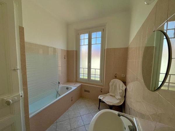 Maison de Charme Art-Déco et ses dépendances avec jardin et terrasse - Toulon (83200)