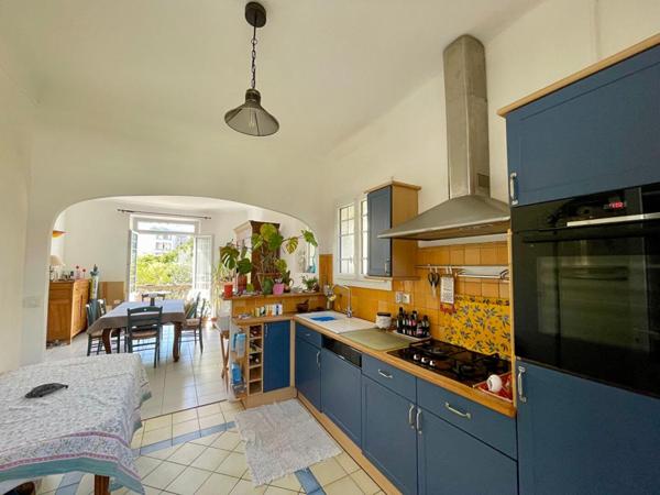 Maison de Charme Art-Déco et ses dépendances avec jardin et terrasse - Toulon (83200)