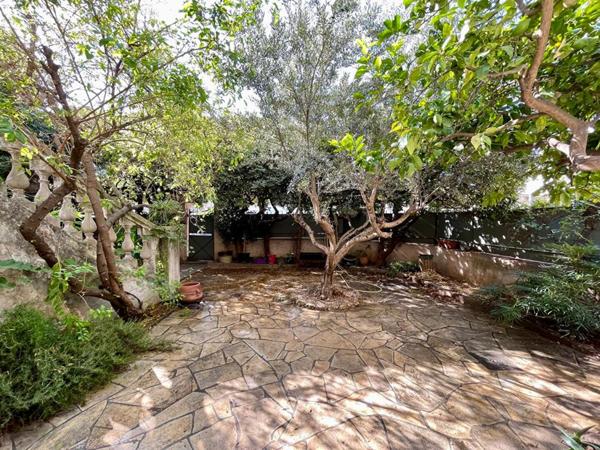 Maison de Charme Art-Déco et ses dépendances avec jardin et terrasse - Toulon (83200)