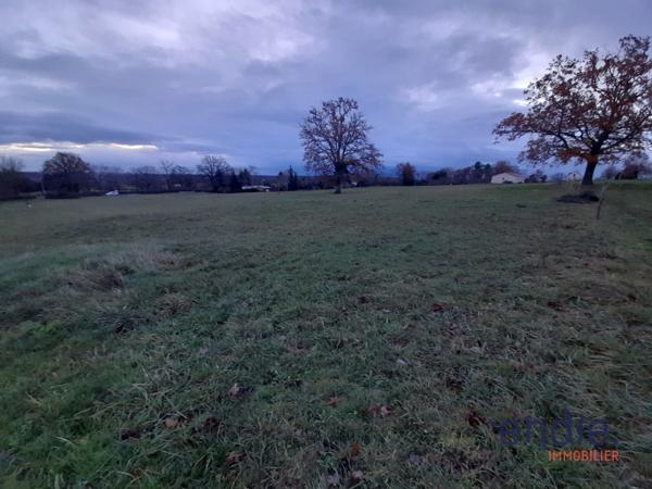 Terrain à bâtir à MEILLARD de 2816 m2