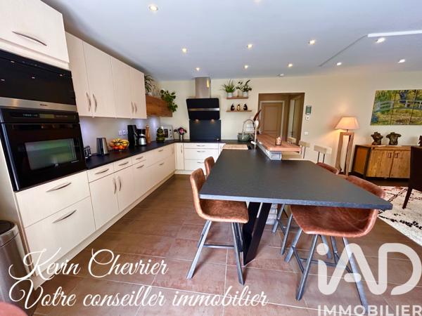 Maison à vendre 5 pièces 193 m² Crécy-la-Chapelle