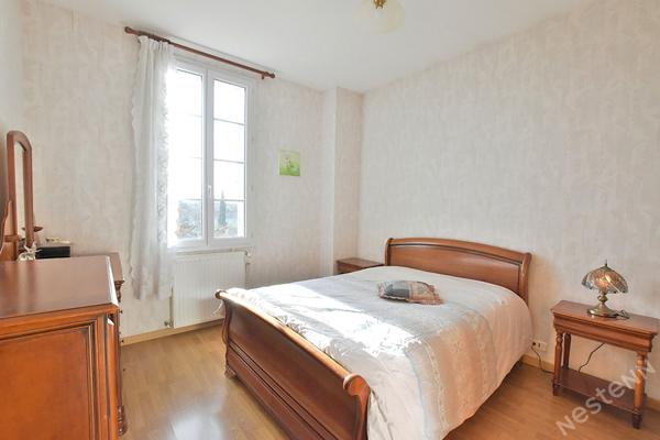 Maison à vendre en pierres à Bergerac - 5 pièces, 4 chambres !