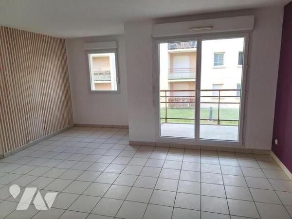 Appartement  F2 bis, 1er étage.