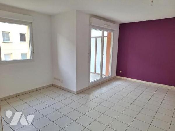 Appartement  F2 bis, 1er étage.