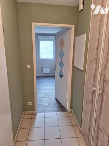 Appartement  F2 bis, 1er étage.