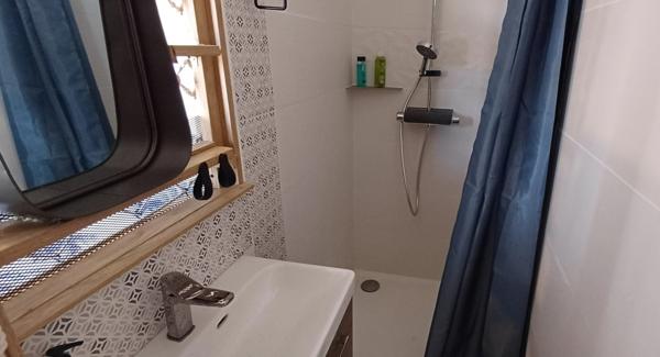 (16) Angoulême Maison à vendre 4 pièces, 3 Chambres, 1 Garage, terrain clos