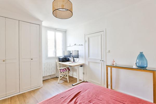 SEVRES CENTRE - APPARTEMENT DE CHARME 360 000 € **  - Référence  656-S