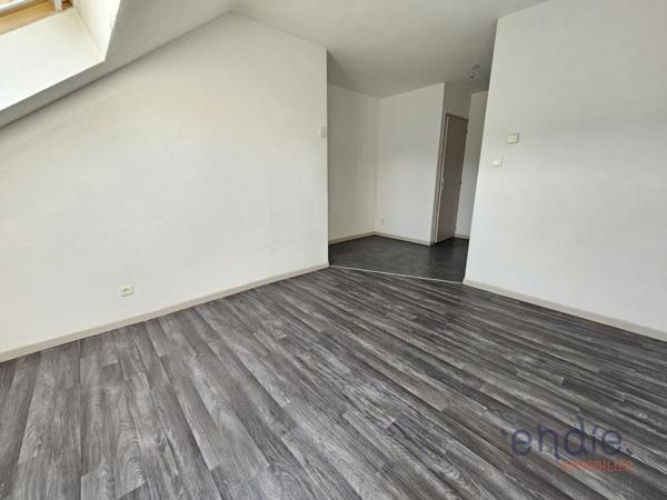 À LOUER – T2 EN DUPLEX – 48 m² – ÉLOIE (90300)