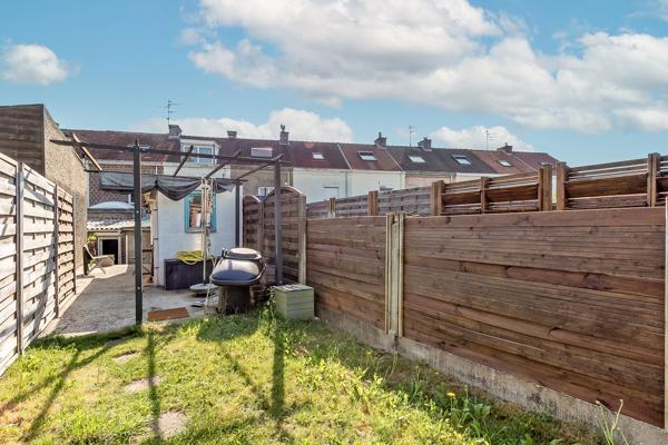 Maison à vendre 4 pièces 82m² Pérenchies (59840)