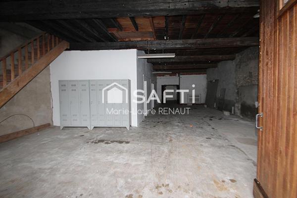 En plein centre-ville - Bâtisse de 340m² à fort potentiel de reconversion - 2 niveaux