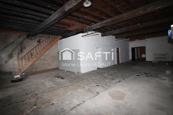 En plein centre-ville - Bâtisse de 340m² à fort potentiel de reconversion - 2 niveaux