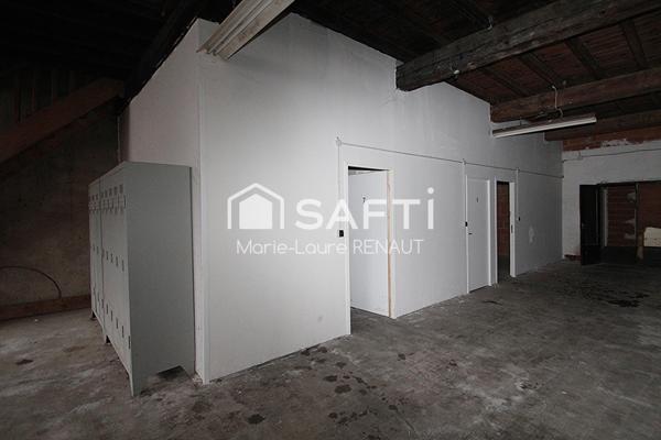 En plein centre-ville - Bâtisse de 340m² à fort potentiel de reconversion - 2 niveaux