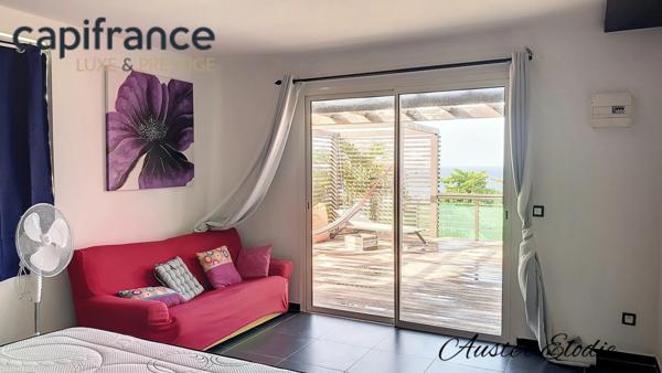 Villa T4 de 150 m2 et sa dépendance T3 de 100 m2 vue mer