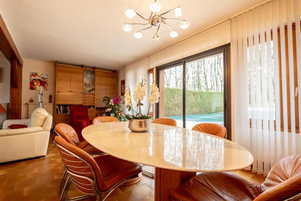 LIEUX UNIQUES ® x PROPRIÉTÉS PRIVÉES PROPOSE TRES BELLE MAISON CONTEMPORAINE DE 195 M² - CELLETTES