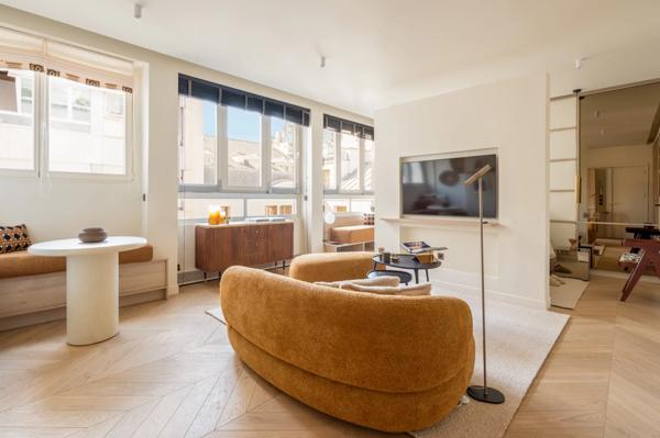 Appartement Paris 8e - AVENUE MONTAIGNE